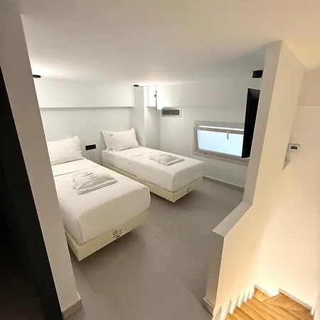 Toska Tower Chrisi Ammoudia
