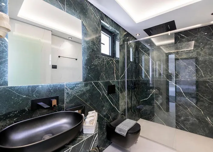 Ξενοδοχείο με διαμερίσματα Toska Tower