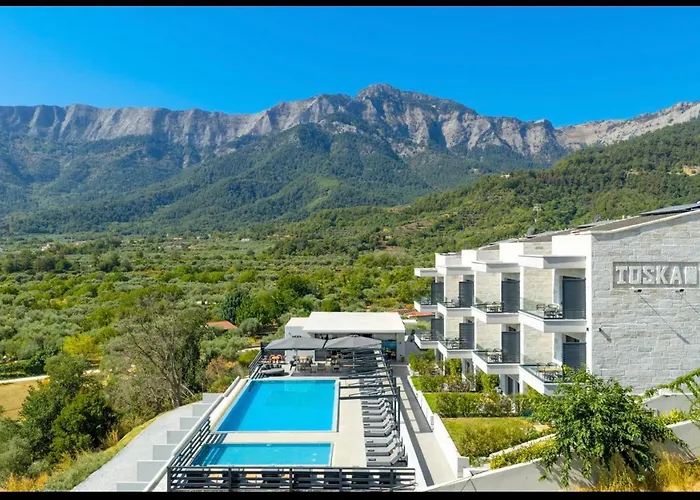 Ξενοδοχείο με διαμερίσματα Toska Tower 4*